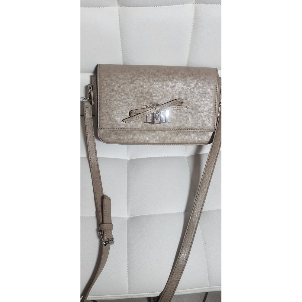 Badgley‎ Mischka Taupe Saffiano Crossbody Bag Bow Logo Silver Tone Hardware